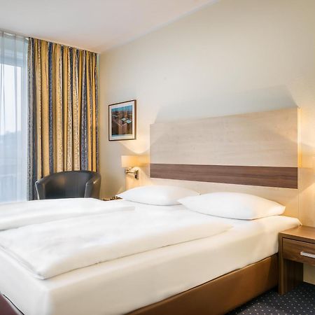Hotel Mariella Kolonia Zewnętrze zdjęcie