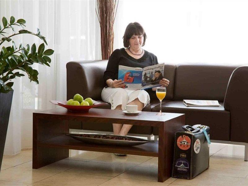 Hotel Mariella Kolonia Zewnętrze zdjęcie