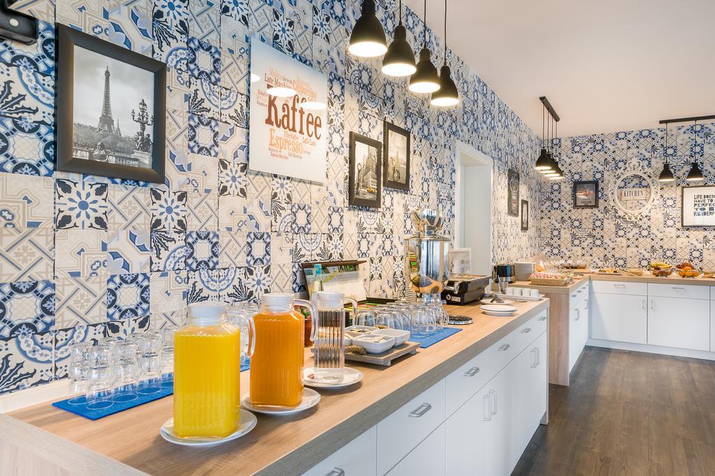 Hotel Mariella Kolonia Zewnętrze zdjęcie