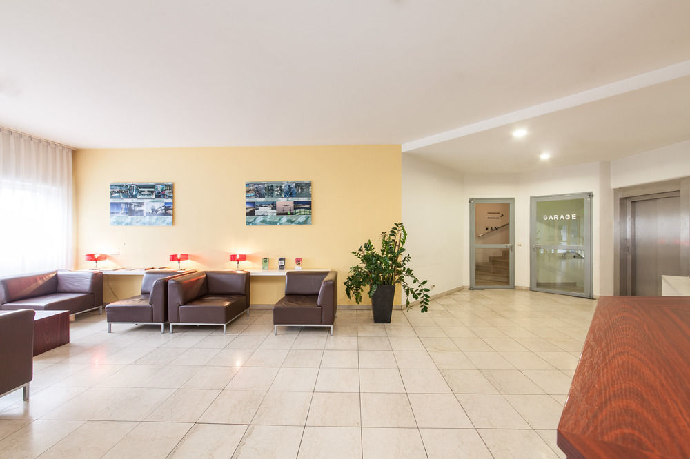 Hotel Mariella Kolonia Zewnętrze zdjęcie
